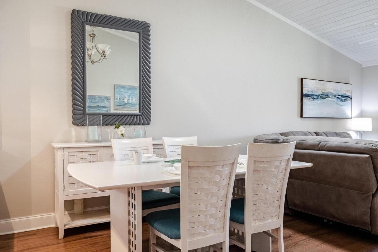Association, Tennis Courts And Pool, Sleeps 4 - Cinnamon Cove Cozy Condo Fort Myers Buitenkant foto
