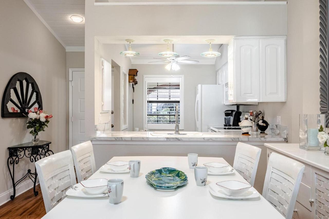 Association, Tennis Courts And Pool, Sleeps 4 - Cinnamon Cove Cozy Condo Fort Myers Buitenkant foto