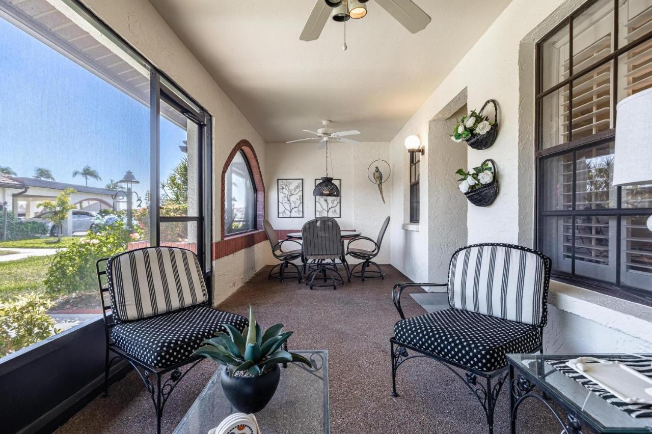 Association, Tennis Courts And Pool, Sleeps 4 - Cinnamon Cove Cozy Condo Fort Myers Buitenkant foto